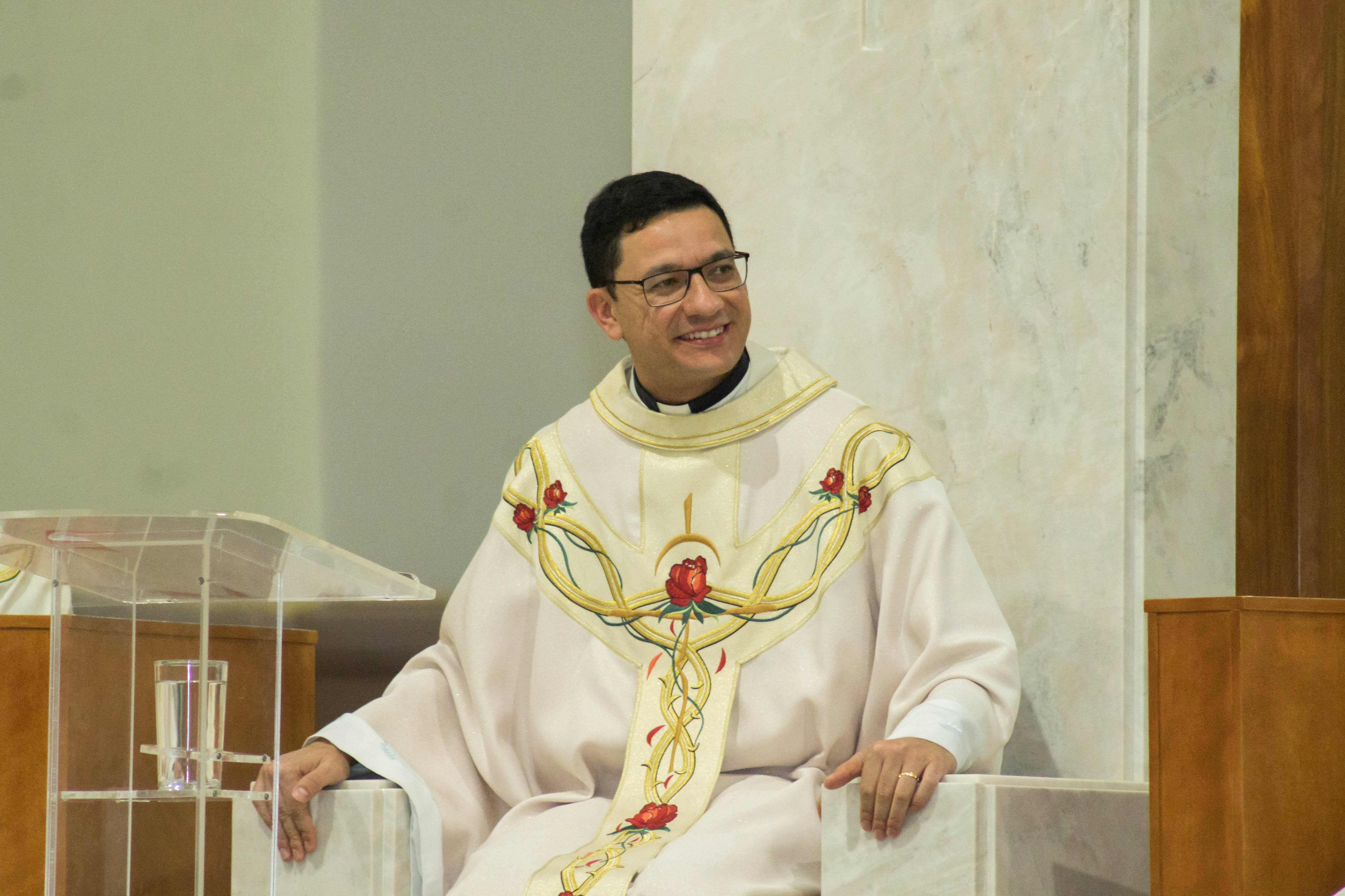 Após quatro anos de missão, Padre Michel se despede do Santuário de Santa Rita de Cássia