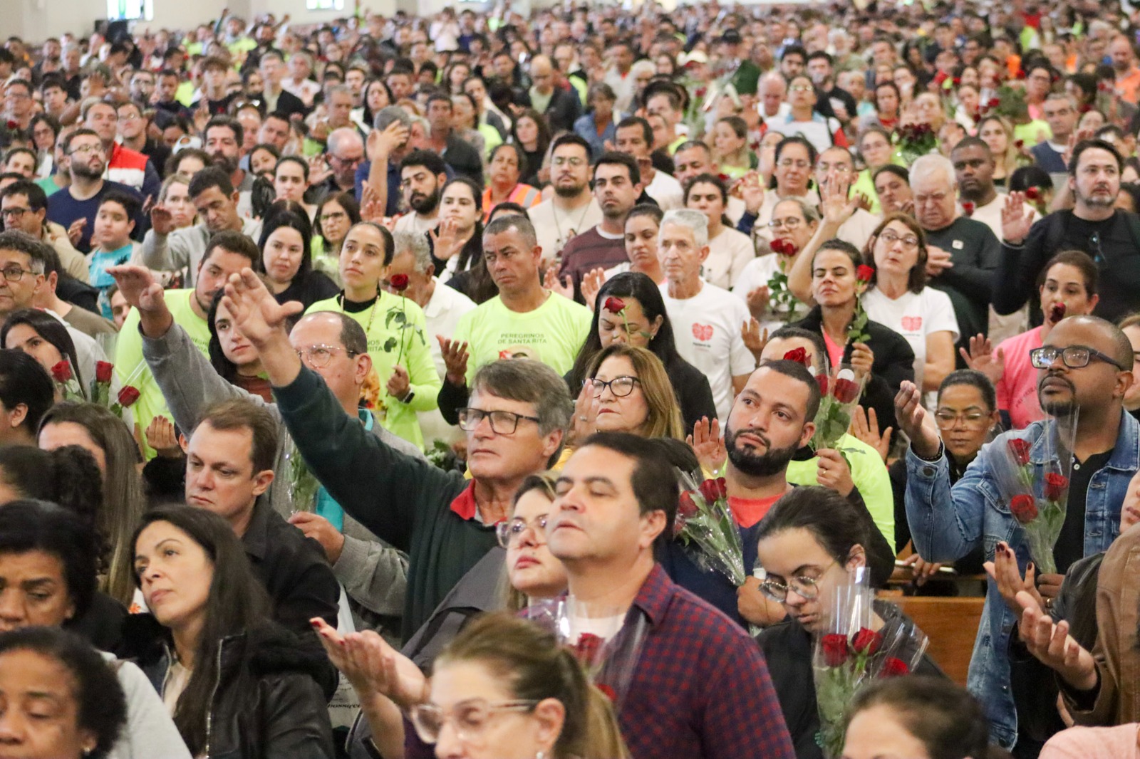 Mais de 5 mil peregrinos participam da Missa dos Romeiros no Santuário de Santa Rita de Cássia